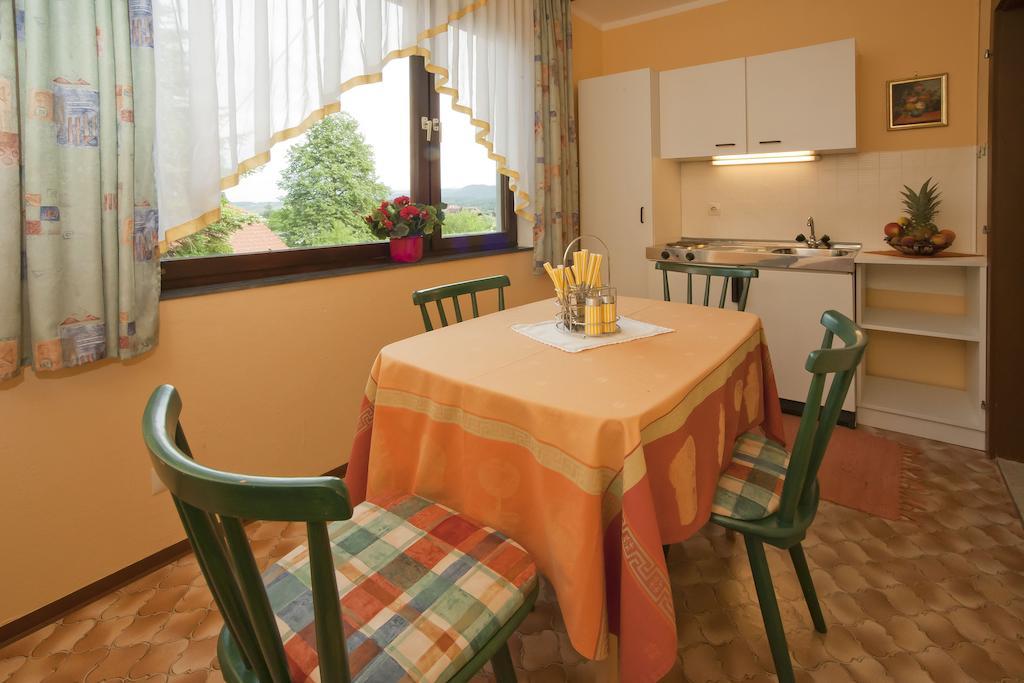 Haus Fischer Velden am Woerthersee Room photo